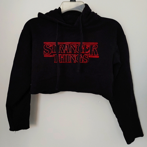 Stranger Things Cropped Hoodie black extra small - Picture 1 of 4